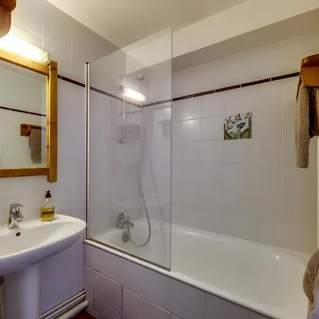 Sakura Lägenhetshotell 3*