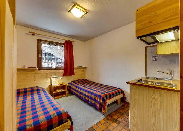 Sakura Aparthotel 3*